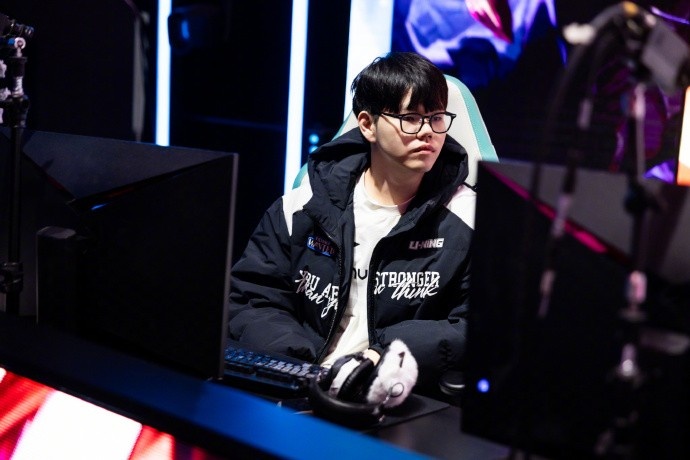 IG发布对阵LNG赛前返图：新年第一战，加油！